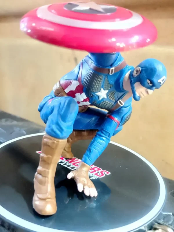 captain america figurines avanger