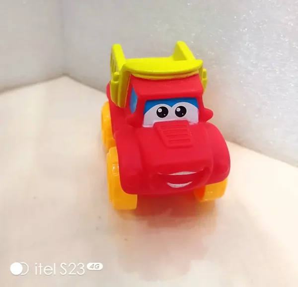 Figurines et jouets en silicone.